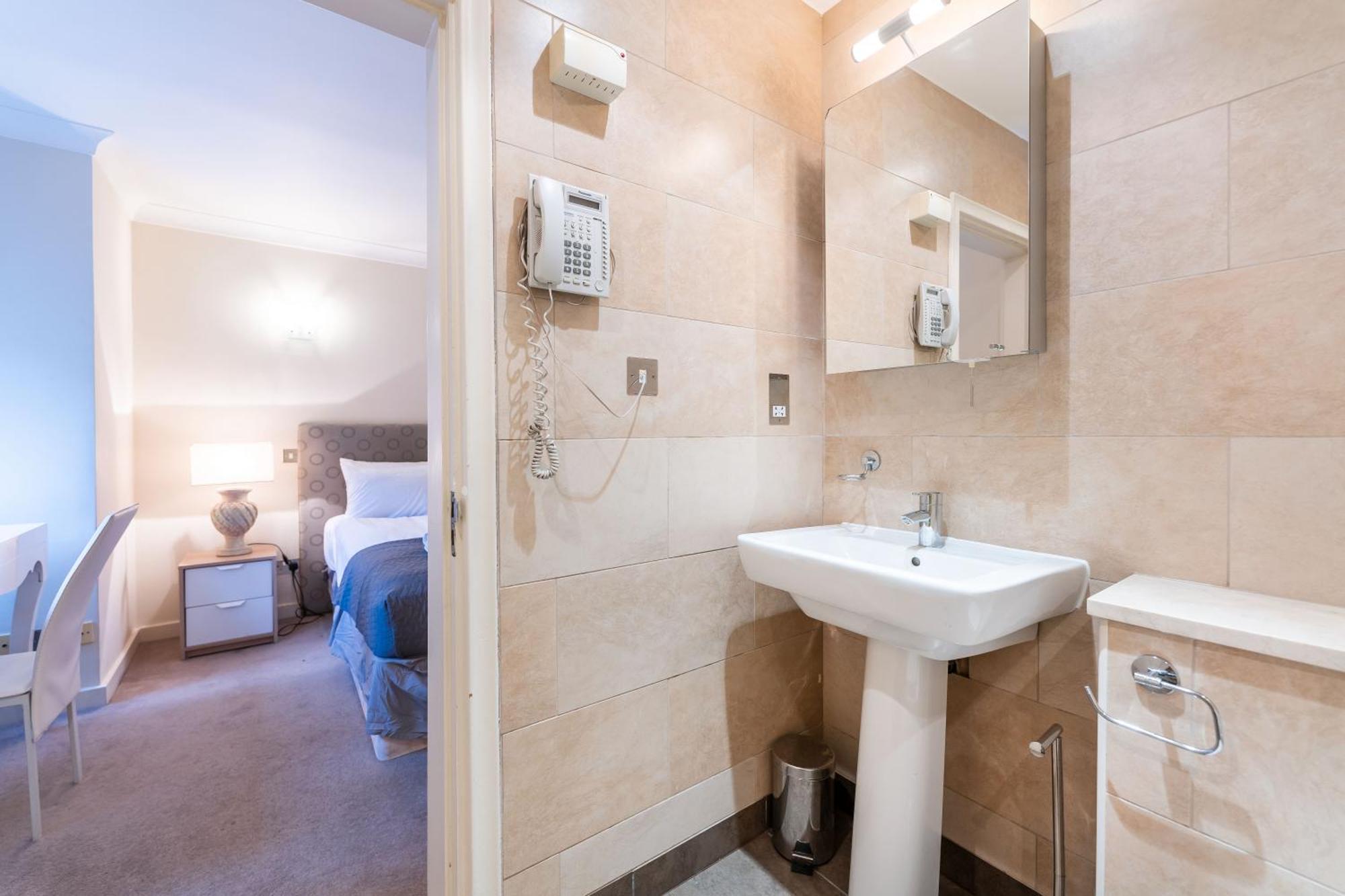Luxury 6 Bedroom House In Southwick Street London Luaran gambar