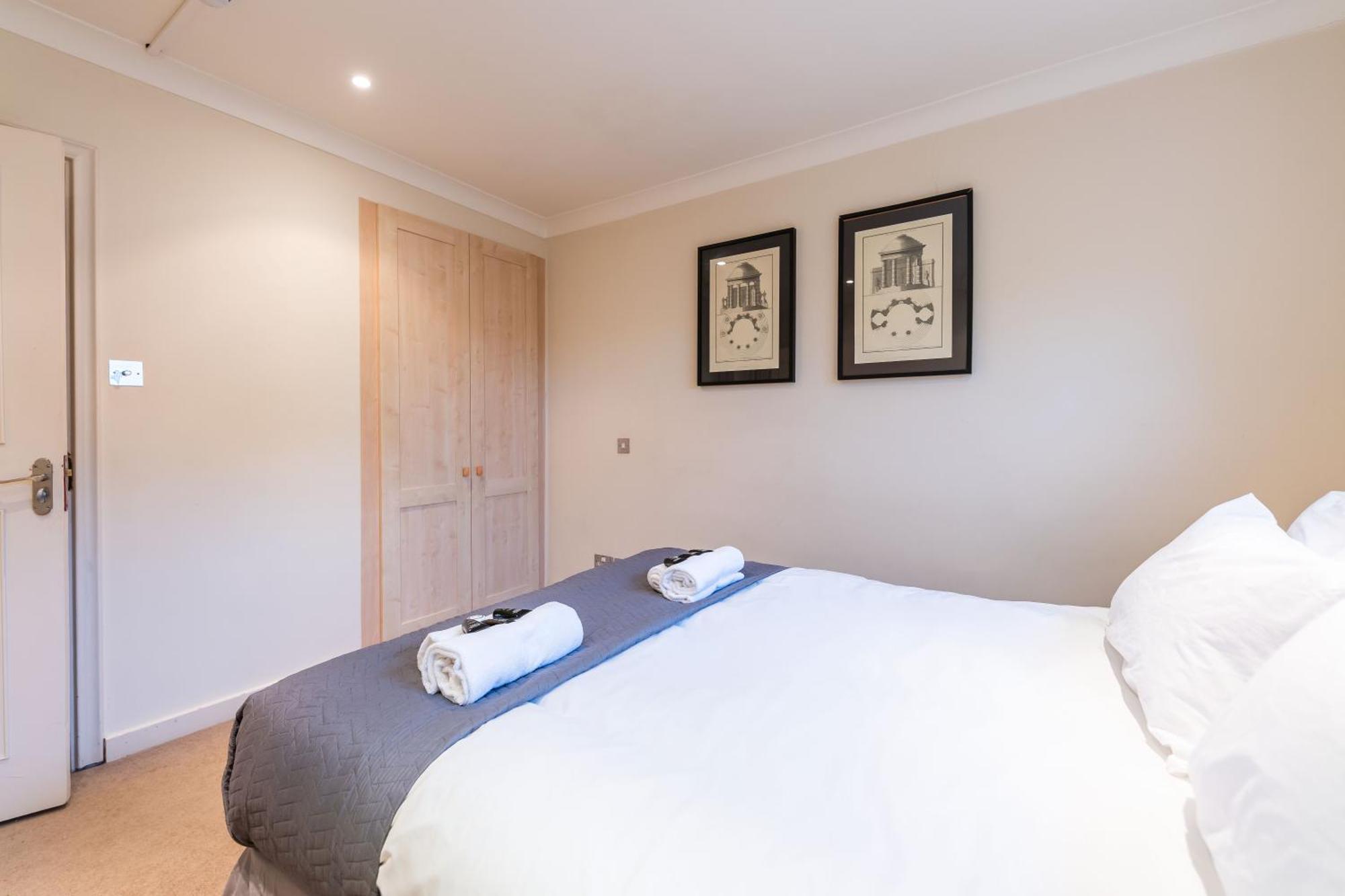 Luxury 6 Bedroom House In Southwick Street London Luaran gambar