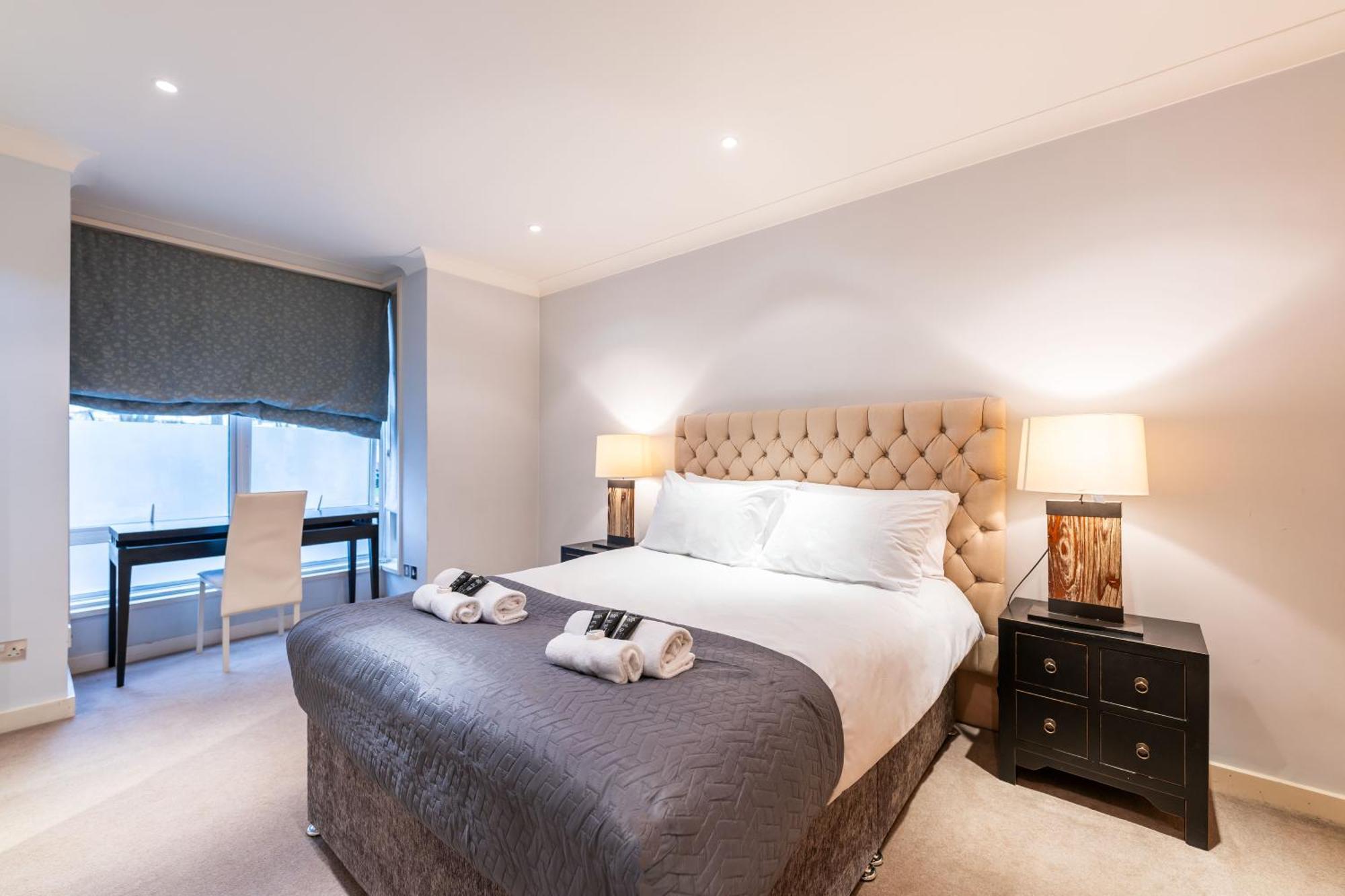 Luxury 6 Bedroom House In Southwick Street London Luaran gambar