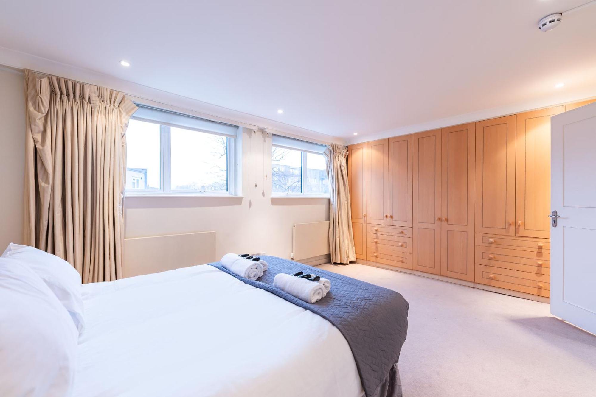 Luxury 6 Bedroom House In Southwick Street London Luaran gambar