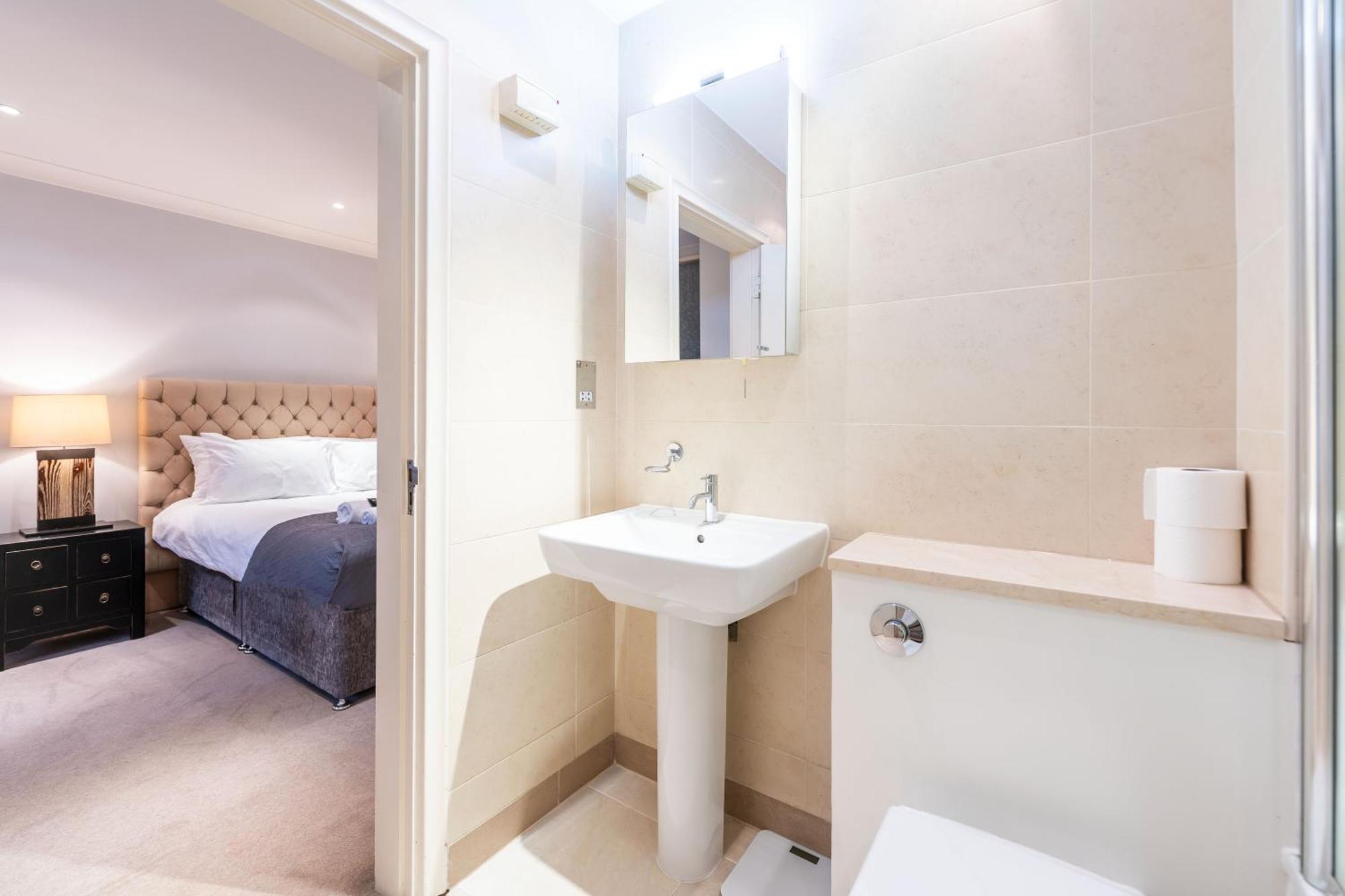 Luxury 6 Bedroom House In Southwick Street London Luaran gambar